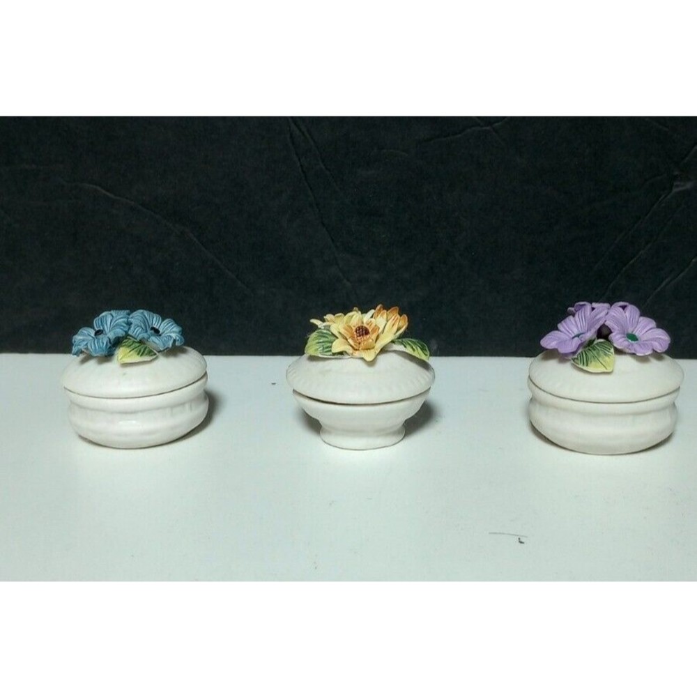 Set Of 3 Victorian Trading Co Vintage Floral Porcelain Flower Trinket Box